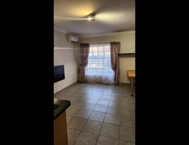 1 BEDROOM APARTMENT FOR SALE IN RIETFONTEIN